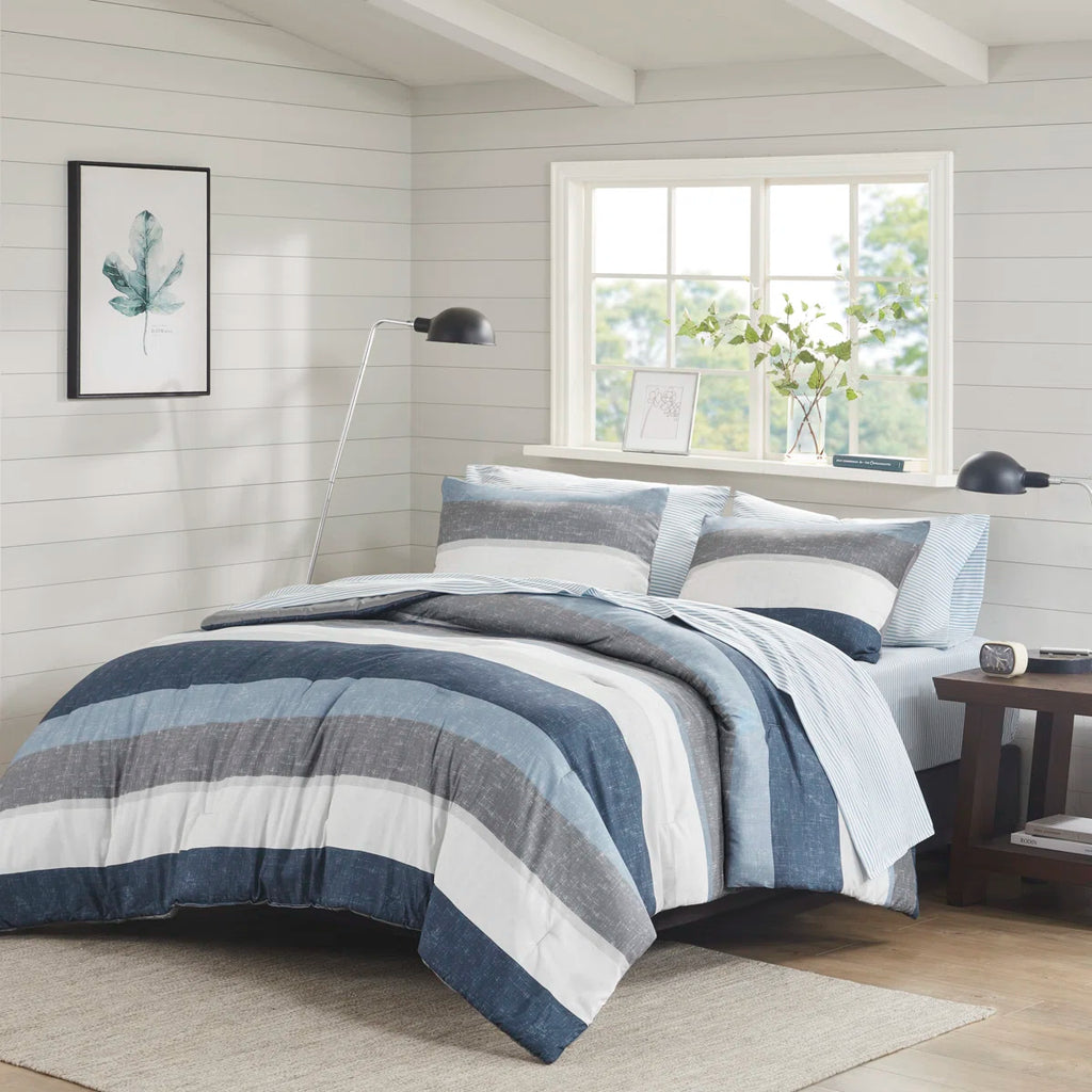 Jaxon Comforter Set with Bed Sheets